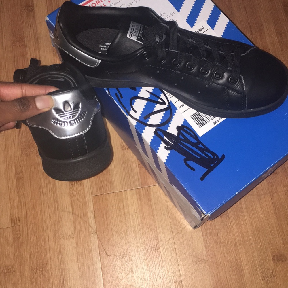 Black Stan Smiths